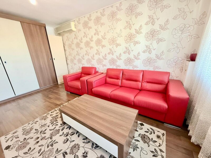 Tineretului, Timpuri Noi, 2 camere, decomandat, ideal pentru investitie.